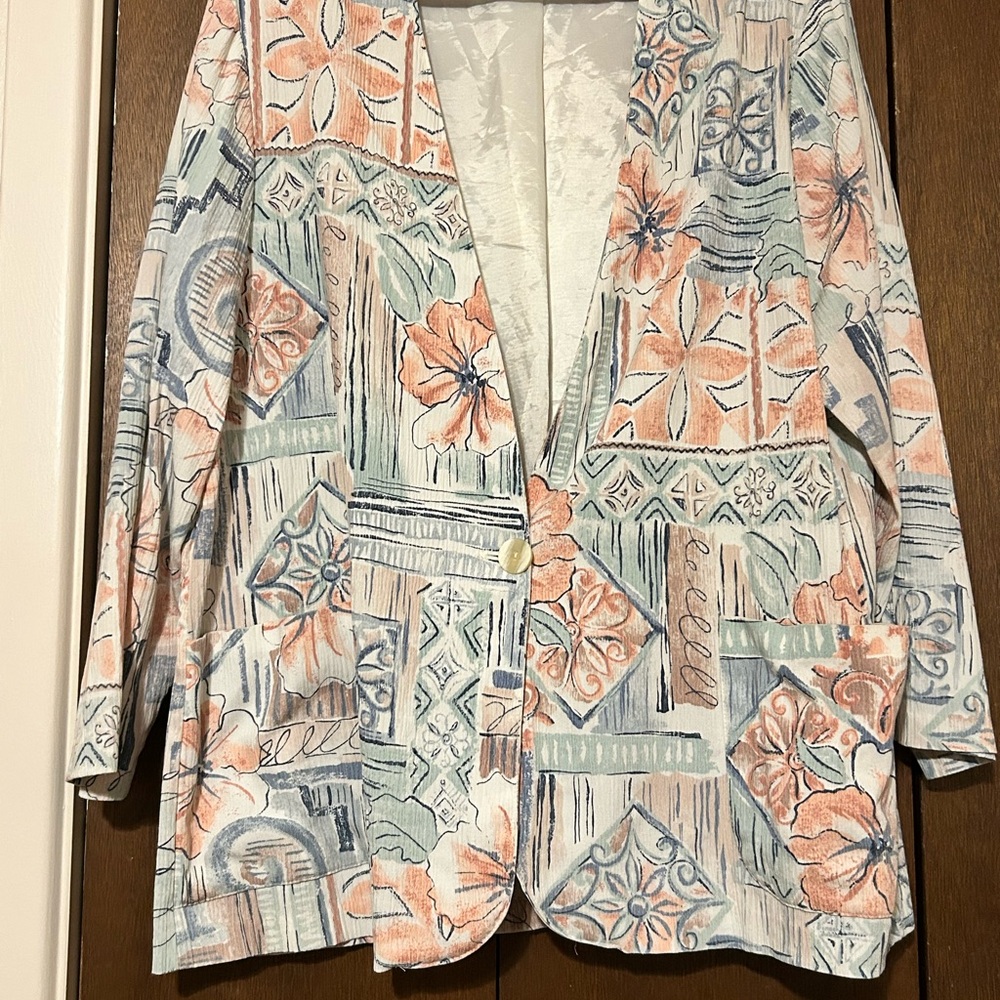 Vintage Wentworth Gallery Pink and Blue Abstract Blazer with Relaxed Silhouette